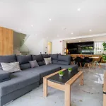 Villa Two Luxury With Private Pools Near Old Town