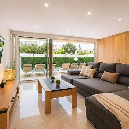 Villa Two Luxury With Private Pools Near Old Town Albufeira