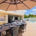 Two Luxury With Private Pools Near Old Town Willa Albufeira