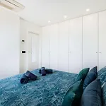 Two Luxury With Private Pools Near Old Town 빌라