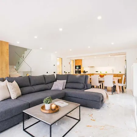 Two Luxury With Private Pools Near Old Town Villa Albufeira