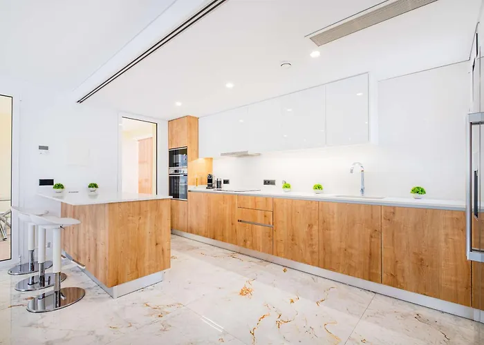 Two Luxury With Private Pools Near Old Town *