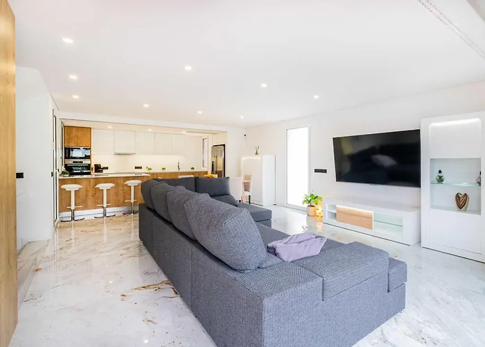 Two Luxury With Private Pools Near Old Town 别墅 阿尔布费拉