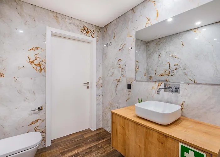 Two Luxury With Private Pools Near Old Town 别墅