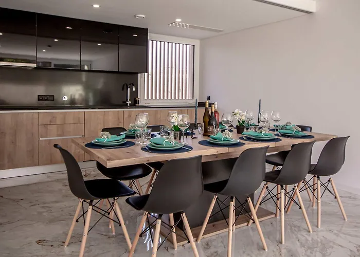 Two Luxury With Private Pools Near Old Town