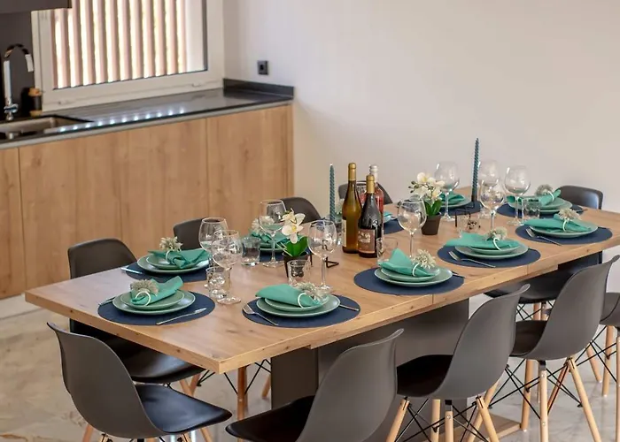 Two Luxury With Private Pools Near Old Town 别墅 *