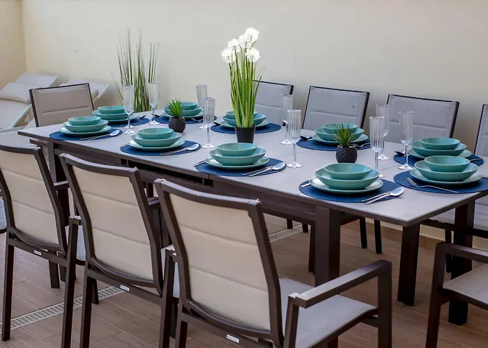 Two Luxury With Private Pools Near Old Town 阿尔布费拉