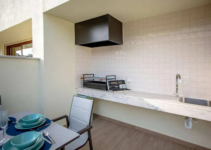 Two Luxury With Private Pools Near Old Town 阿尔布费拉