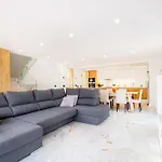 וילה Two Luxury With Private Pools Near Old Town אלבופיירה