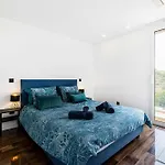 Two Luxury With Private Pools Near Old Town וילה אלבופיירה